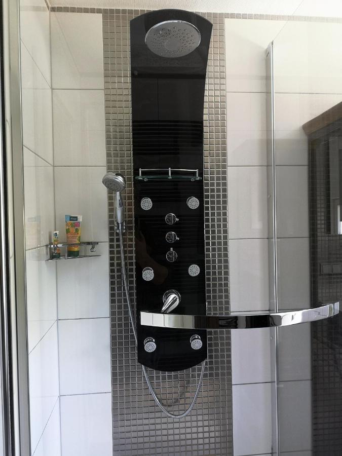 Ein Appartement Und Ein Komfortzimmer In Malsch, Zwischen Karlsruhe, Rastatt Und Baden-Baden Malsch  エクステリア 写真